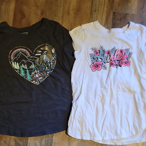 Hurley Other - 2 Tshirt Bundle